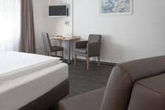 Hotel Hamann - Doppelzimmer mit Dusche & WC